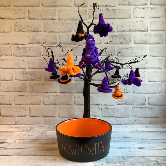 Rae Dunn Ceramic Howloween Large 8” Pet Dish - Picture 1 of 4